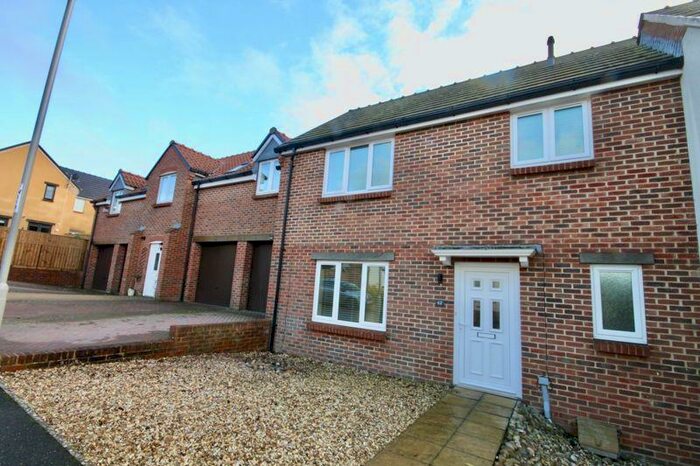 3 Bedroom Semi-Detached House To Rent In Westmacott Road, Weymouth, DT3