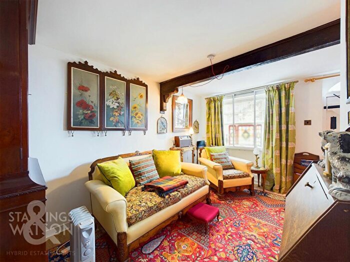 2 Bedroom Detached House For Sale In Dereham Road, Mattishall, NR20