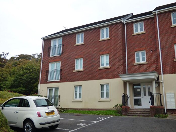 2 Bedroom Flat For Sale In Geraint Jeremiah Close, Cwrt Penrhiwtyn, Neath., SA11