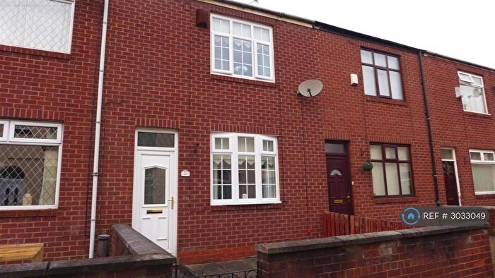 2 Bedroom Terraced House To Rent In Hampden St, Heywood, OL10