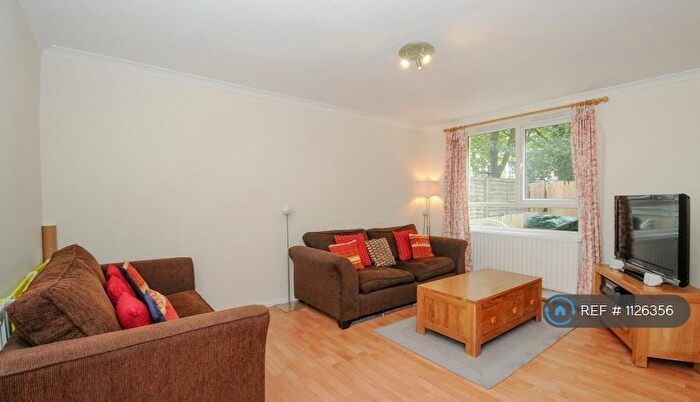 2 Bedroom Flat To Rent In Napier Terrace, London, N1