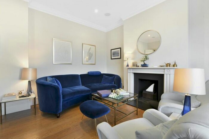 1 Bedroom Flat To Rent In Sloane Court West, London, SW3