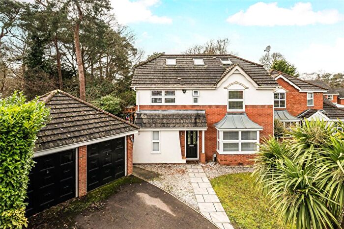 5 Bedroom Detached House For Sale In Heathside Park, Camberley, GU15
