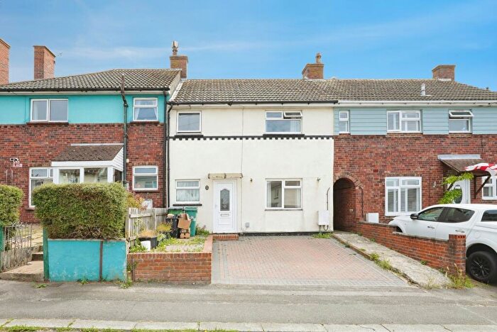 3 Bedroom Terraced House For Sale In Tyson Road, Folkestone, Kent, CT19