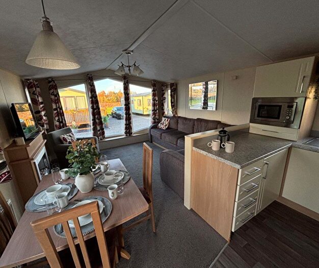 2 Bedroom Mobile Home For Sale In Thorpe Farm, Greta Bridge, Barnard Castle, County Durham, DL12