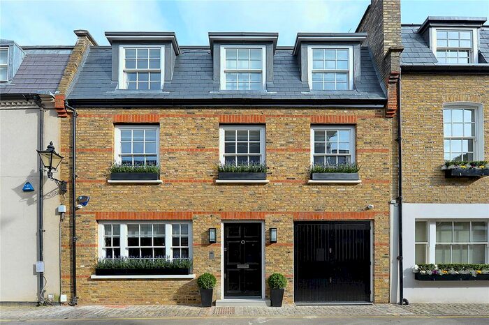 4 Bedroom Terraced House To Rent In Clabon Mews, Knightsbridge, London, SW1X