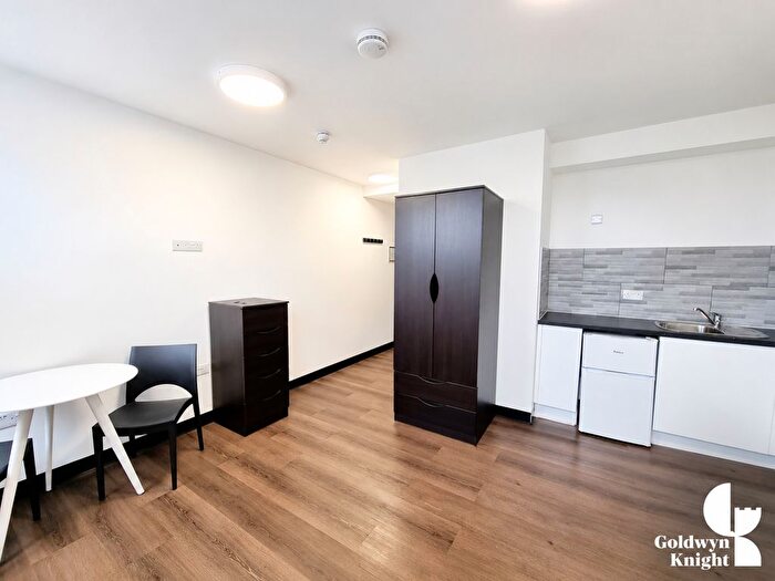 1 Bedroom Studio To Rent In Parish Lane, London, SE20