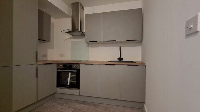 1 Bedroom Apartment To Rent In High Street, Maidenhead, SL6