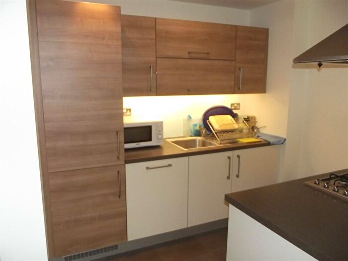 1 Bedroom Flat To Rent In Saunders Apartments, Bow, E3
