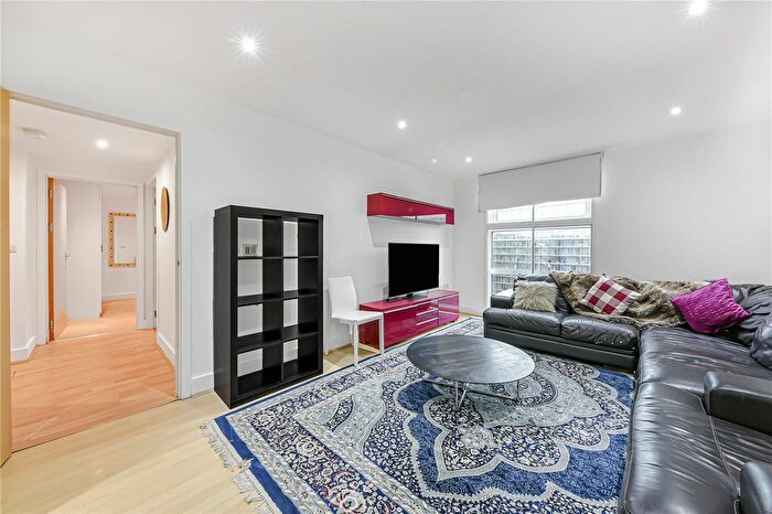 2 Bedroom Flat To Rent In Warwick Building, SW11