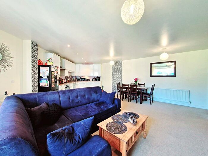 2 Bedroom Flat For Sale In Ealing Road, Trico House Ealing Road, TW8