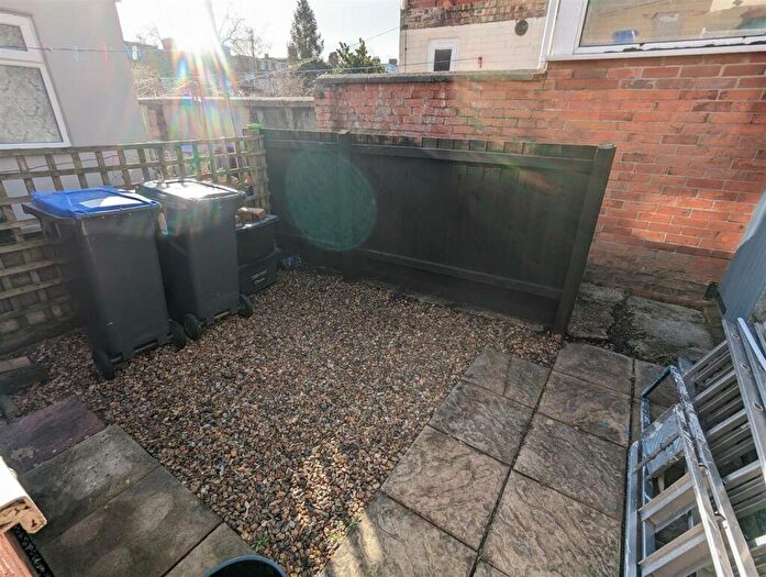 1 Bedroom Terraced House To Rent In Coldharbour Lane, Salisbury, SP2