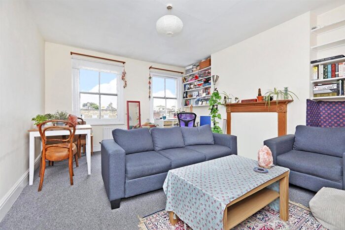 2 Bedroom Flat To Rent In South Lambeth Road, London, SW8