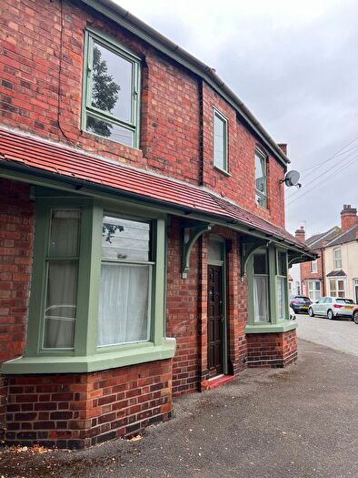 5 Bedroom Terraced House To Rent In Clapham Terrace, Leamington Spa, CV31