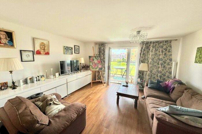 1 Bedroom Property To Rent In Maxwell Road, Romford, RM7