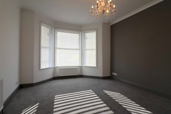 3 Bedroom Property To Rent In London Road, High Wycombe, HP11