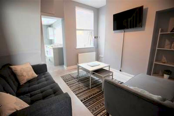 3 Bedroom House To Rent In Percy Street, Middlesbrough, TS1