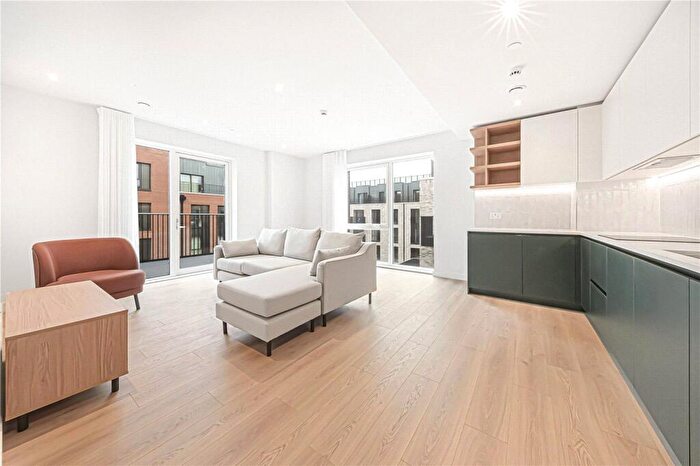 3 Bedroom Apartment To Rent In The Maple, Claremont Road, London, NW2