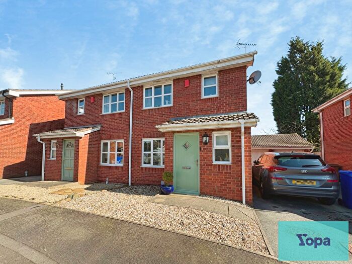 3 Bedroom Semi Detached House For Sale In Warrilow Close, Meir, Stoke-On-Trent, ST3