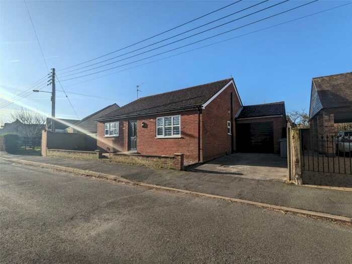 2 Bedroom Bungalow To Rent In Low Street, Billingborough, Sleaford, Lincolnshire, NG34