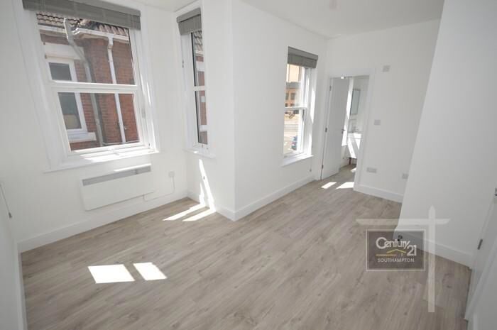 1 Bedroom Flat To Rent In |Ref: |, College Place, Southampton, SO15