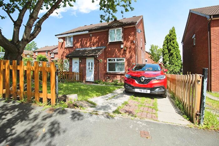 3 Bedroom Semi Detached House For Sale In Livinia Grove, Leeds, LS7