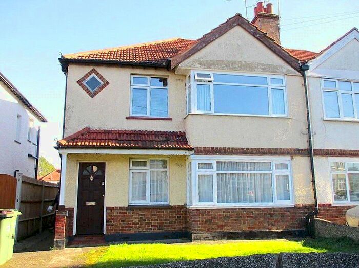 2 Bedroom Maisonette To Rent In Paget Avenue, Sutton, SM1