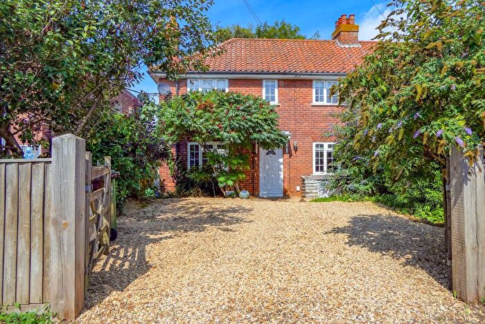 3 Bedroom Semi-detached House For Sale In Manor Road, Dersingham, PE31