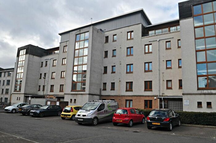 2 Bedroom Apartment To Rent In Block Flat, Northcote Street, Edinburgh, EH11