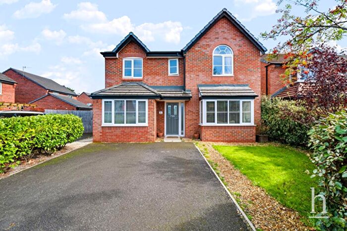 4 Bedroom Detached House For Sale In Archway Close, Prenton, CH42