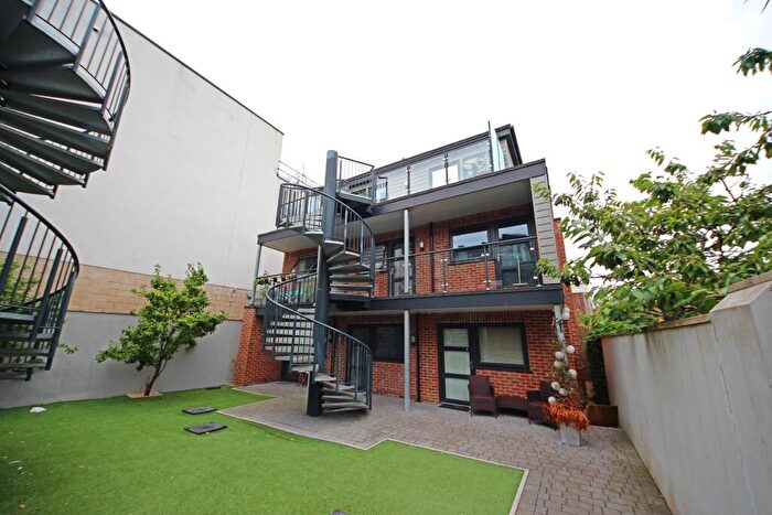 1 Bedroom Flat To Rent In Southcote Road, Bournemouth, BH1