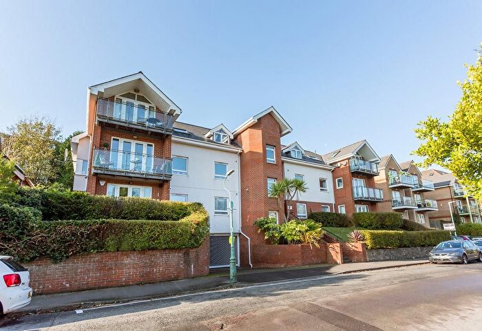 2 Bedroom Flat To Rent In Studland Road, Westbourne, Bournemouth, BH4