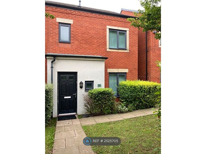 3 Bedroom End Of Terrace House To Rent In Ettingshall Road, Wolverhampton, WV2