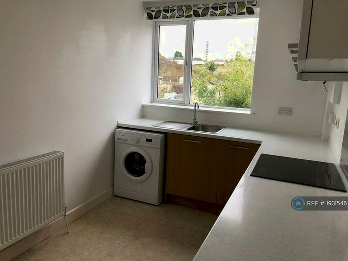 1 Bedroom Flat To Rent In Dovercourt Road, Bristol, BS7