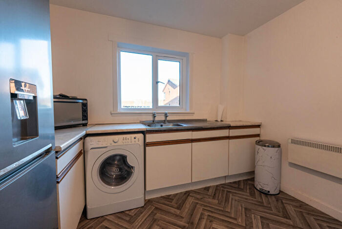 1 Bedroom Flat For Sale In Centenary Gardens, Coatbridge, ML5