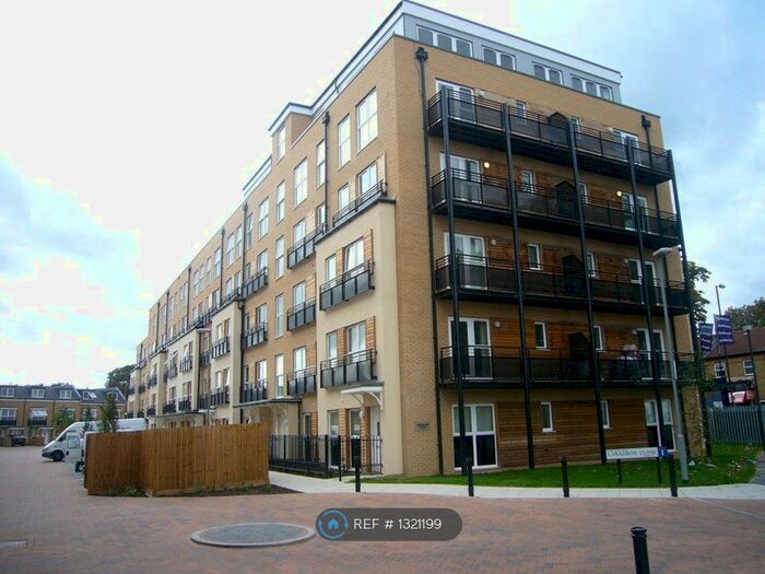 2 Bedroom Flat To Rent In Greenbank Court, London TW7