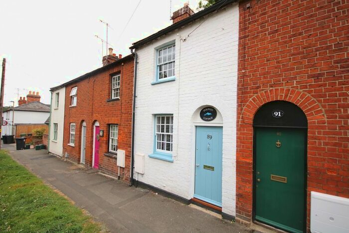 1 Bedroom Terraced House To Rent In Greys Road, Henley-On-Thames, Oxfordshire, RG9