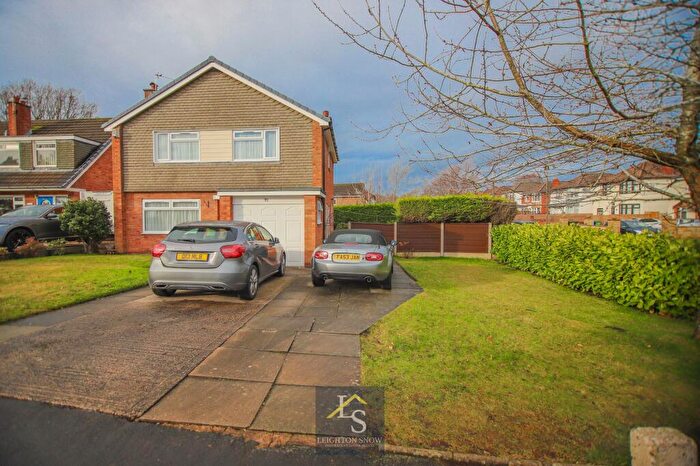 4 Bedroom Detached House For Sale In Dairyground Road, Bramhall, SK7