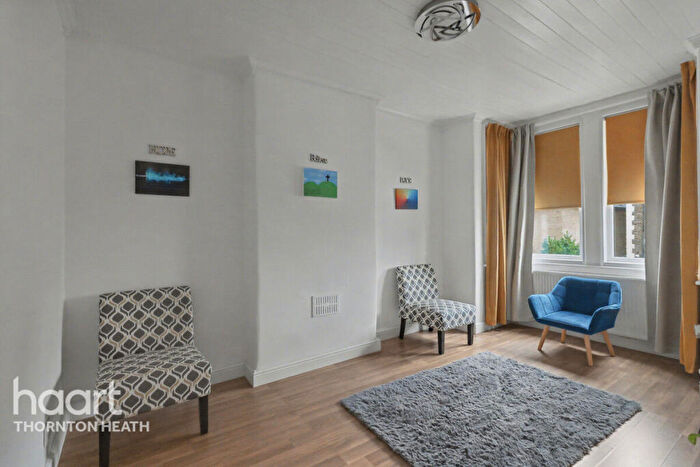 2 Bedroom Maisonette For Sale In Luna Road, Thornton Heath, CR7