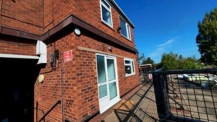 2 Bedroom Property To Rent In Coventry Road, Sheldon, Birmingham B26