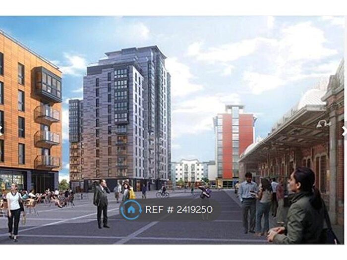 2 Bedroom Flat To Rent In Railway Terrace, Slough, SL2