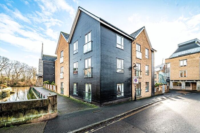 3 Bedroom Flat For Sale In Church Street, Isleworth, TW7