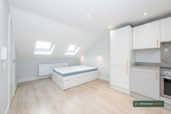 1 Bedroom Flat To Rent In Glengall Road, London, NW6