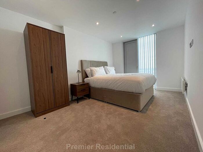 2 Bedroom Apartment For Sale In Deansgate Square, East Tower, Manchester, M15
