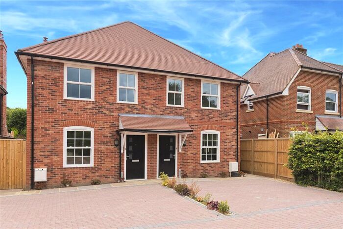 4 Bedroom Semi-Detached House To Rent In Highfield Grange, Peaslake, Guildford, Surrey, GU5