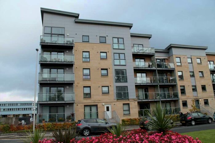 2 Bedroom Flat To Rent In Abbey Place, Paisley, PA1
