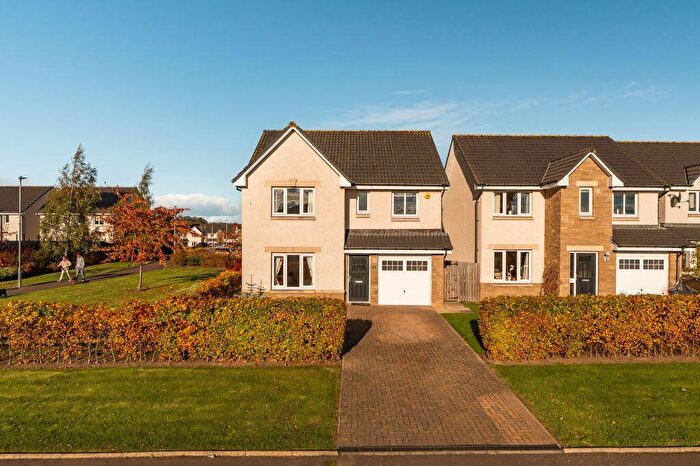 4 Bedroom Detached Villa For Sale In Kilmorey Place, Kirkliston, EH29
