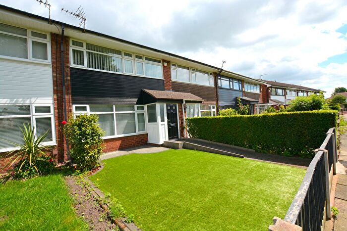 3 Bedroom Terraced House For Sale In Whittles Walk, Denton, M34