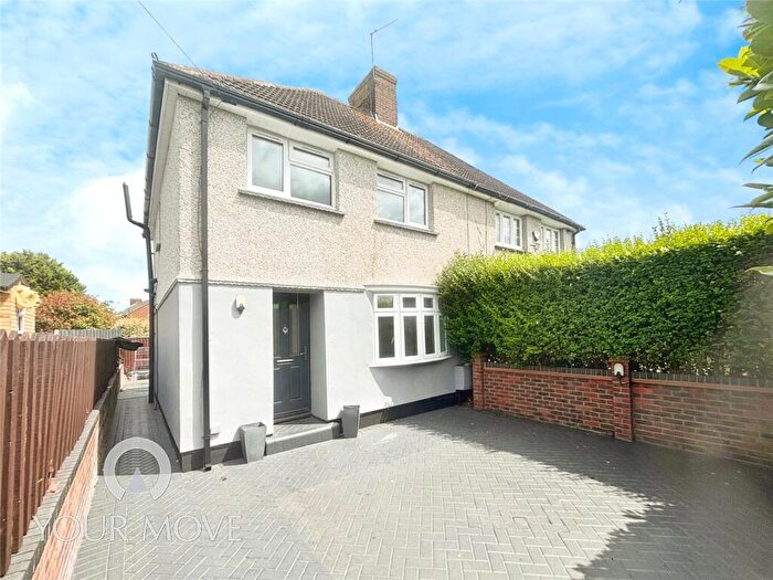 2 Bedroom Semi-Detached House To Rent In Ridgeway, Dartford, Kent, DA2
