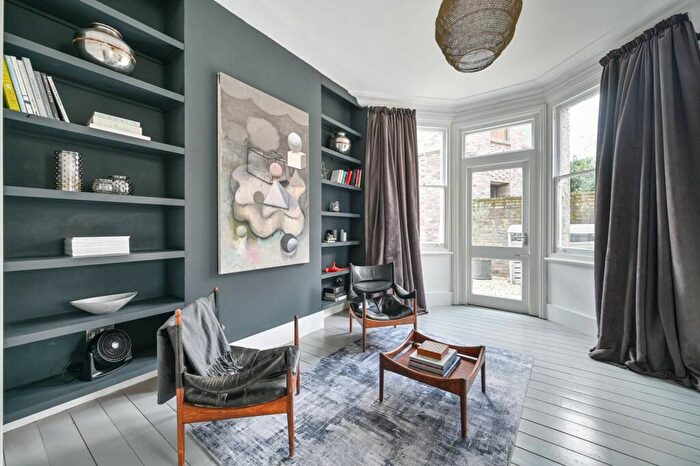 5 Bedroom House To Rent In Kings Road, Willesden, London, NW10